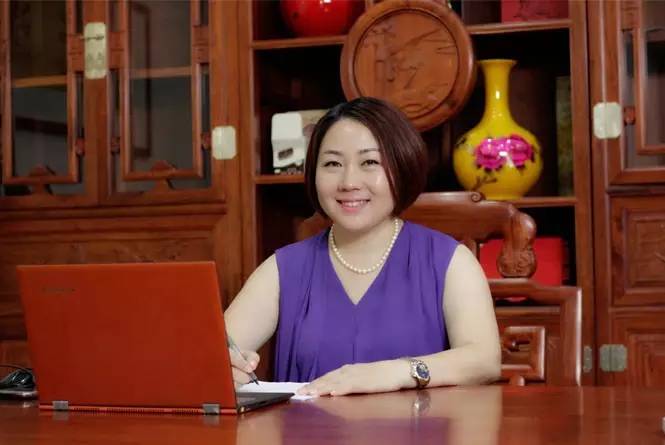 星空游戏(中国)科技有限公司官网创始人龙平芳女士
