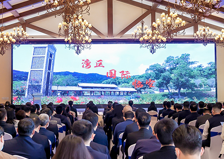 星空游戏小间距LED显示屏震撼亮相深圳宝安！