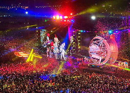 星空游戏透明屏和荧光棒产品燃爆周杰伦海口演唱会